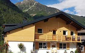 Haus Idili